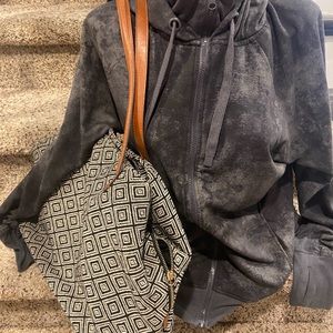 👜STREET LEVEL Brand Hobo Bag✨